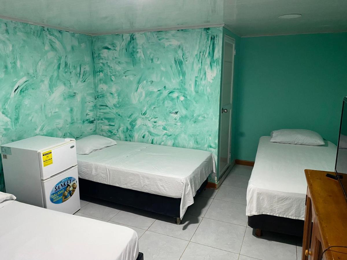 Bluehouse Sai San Andrés Exterior foto