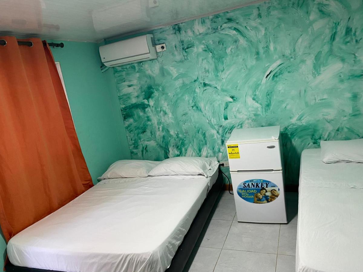 Bluehouse Sai San Andrés Exterior foto