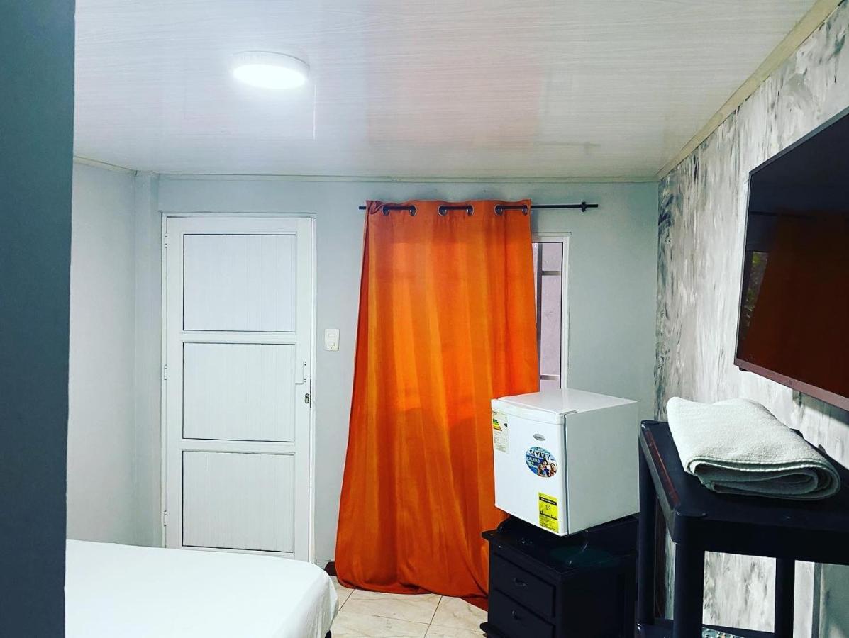Bluehouse Sai San Andrés Exterior foto