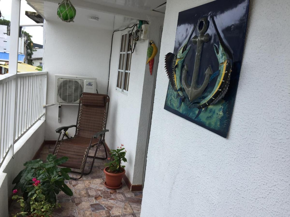 Bluehouse Sai San Andrés Exterior foto